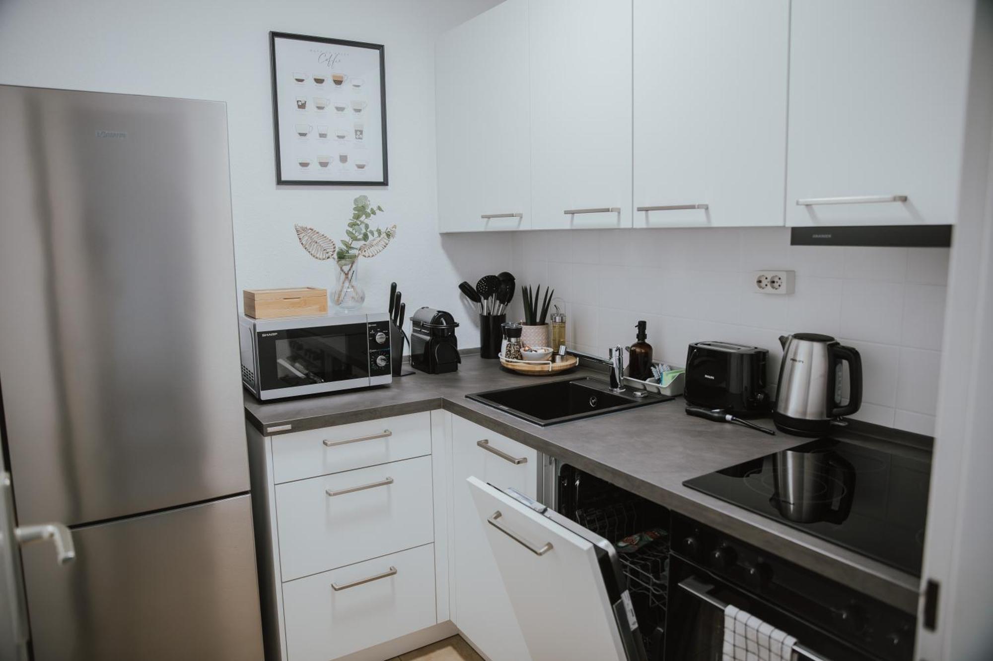Moderne Wohnung Mit Weserblick Und Uferpromenade Brema Exterior foto